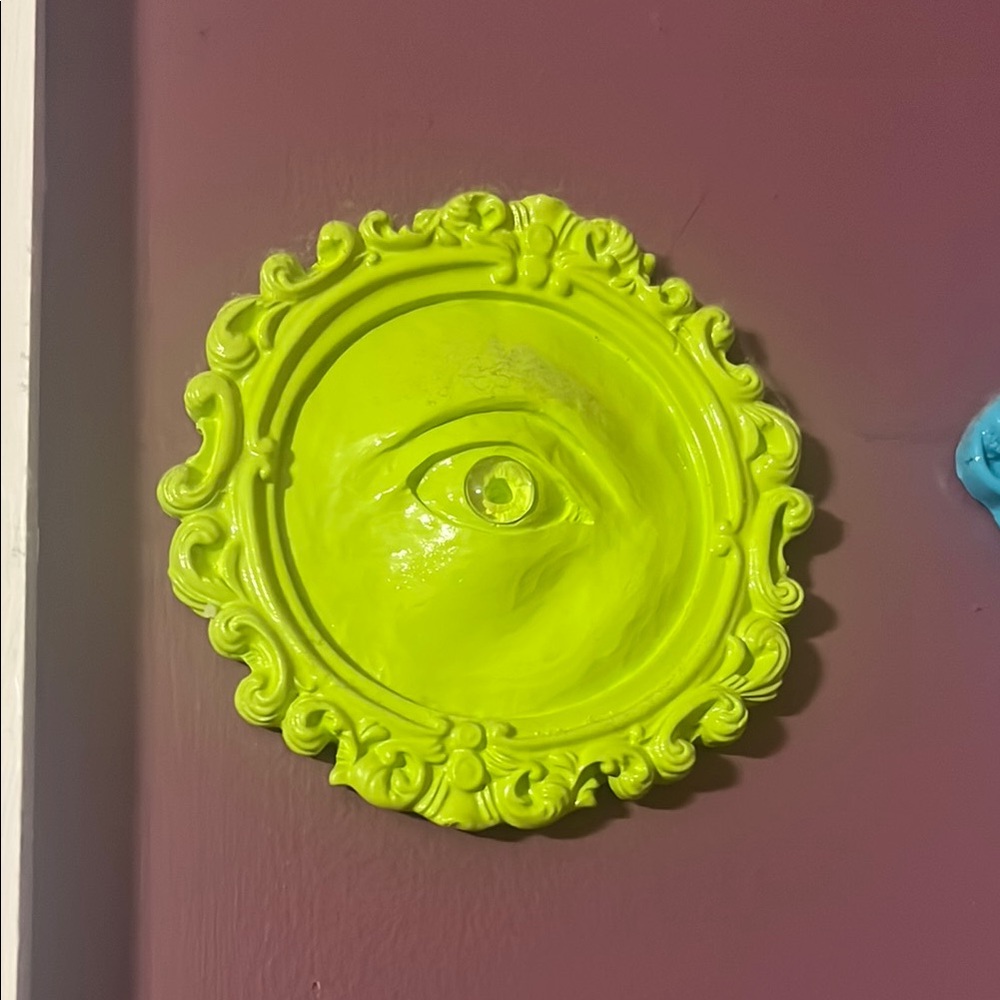 Green Wall Eye